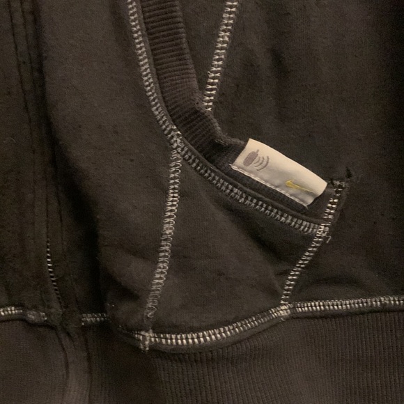 Vintage Y2K Nike Zip Up - Picture 4 of 4